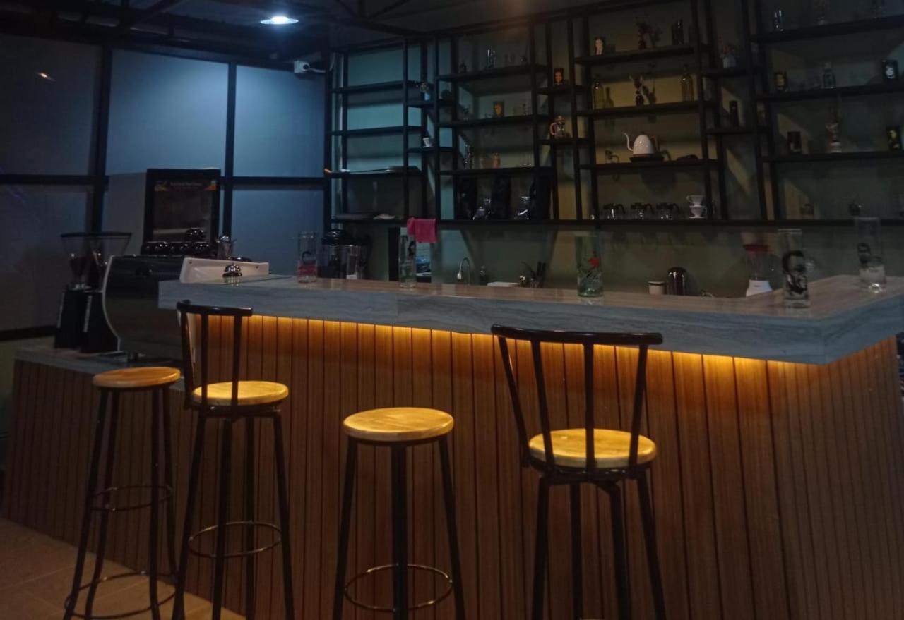 T Hotel Kualanamu Lubukpakam Экстерьер фото
